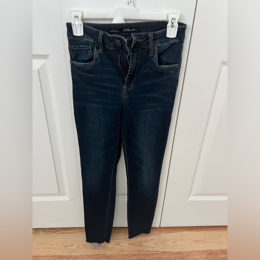 STS Blue Ellie ankle highrise women’s size 25